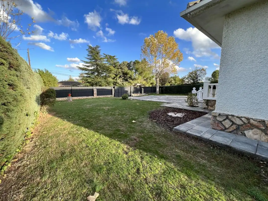 Jardín de Casa o chalet en venta en Nuevo Baztán con Calefacción, Jardín privado y Piscina