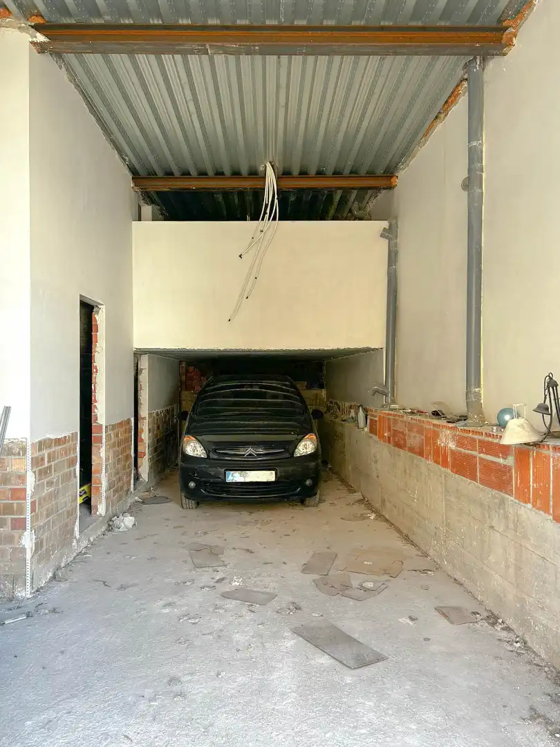 Parkplatz von Einfamilien-Reihenhaus zum Verkauf in Manresa