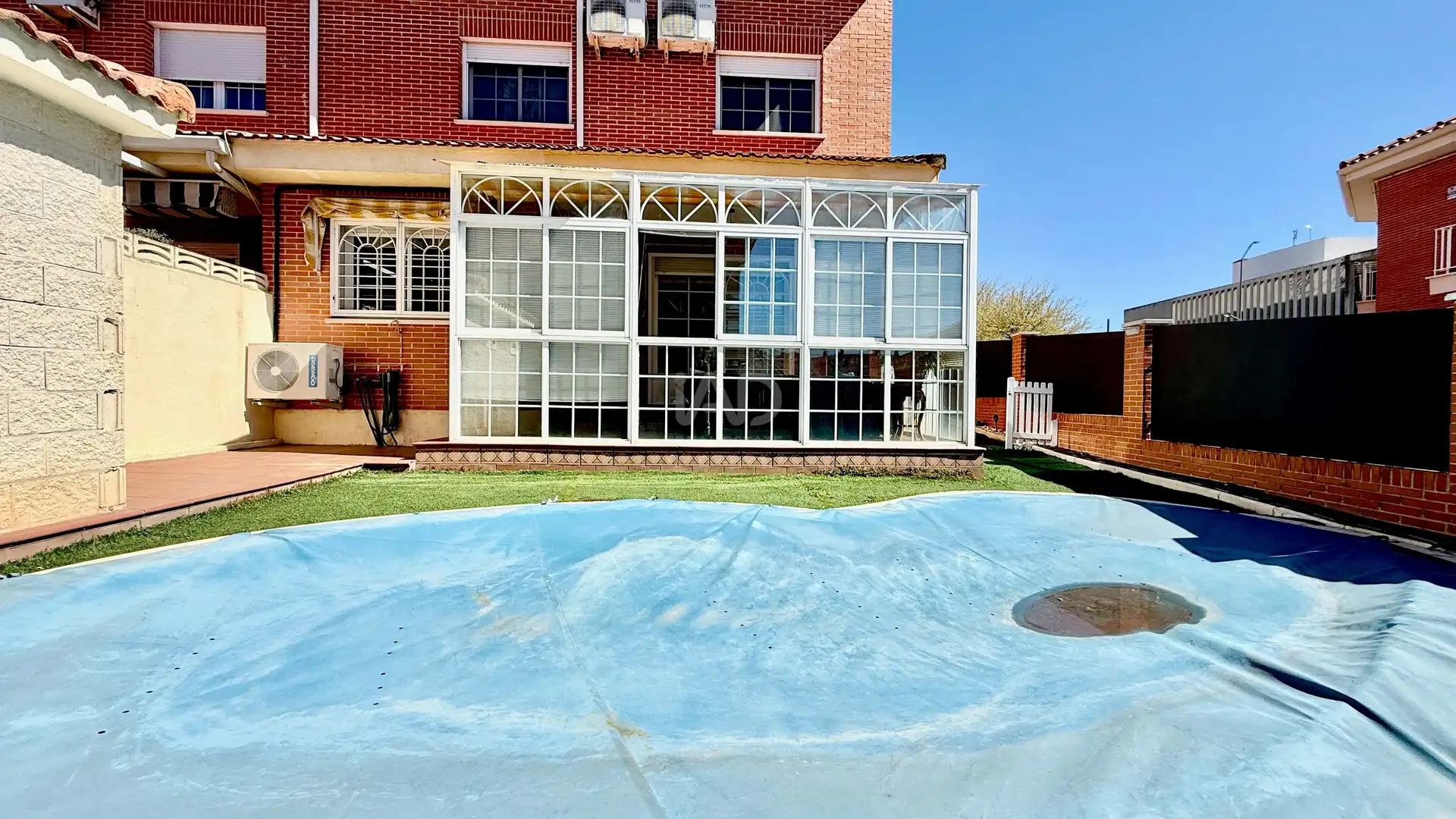 Swimming pool of Single-family semi-detached for sale in Meco  with Air Conditioner, Heating and Terrace