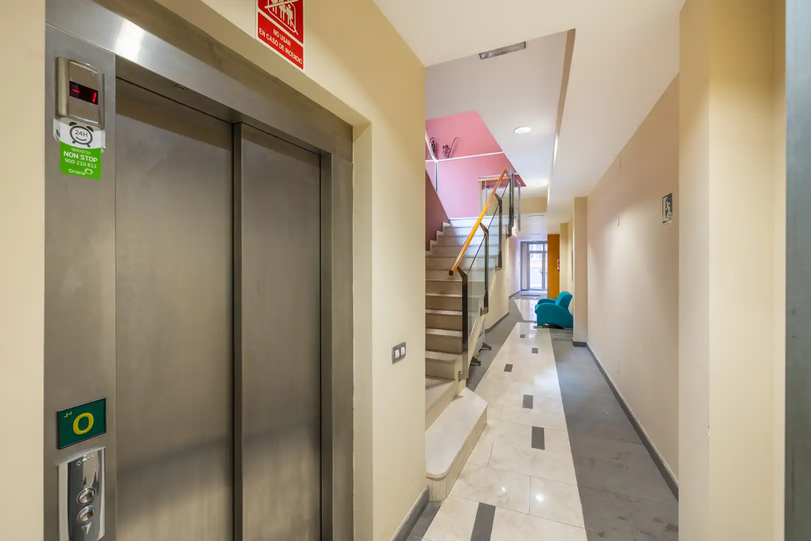 Office space with lift for sale in Calle Hernán Pérez de Grado 20, imagen 4