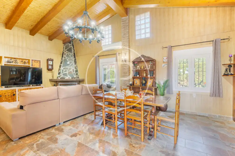 Comedor de Casa o chalet en venta en Montroi / Montroy con Aire acondicionado, Calefacción y Jardín privado