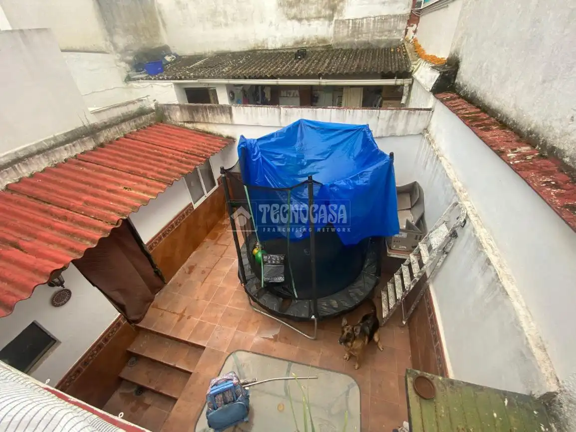 Terraza de Casa adosada en venta en Sanlúcar la Mayor