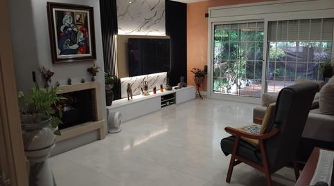 Foto 4 de Casa adosada en venda a Sant Llorenç d'Hortons, Barcelona