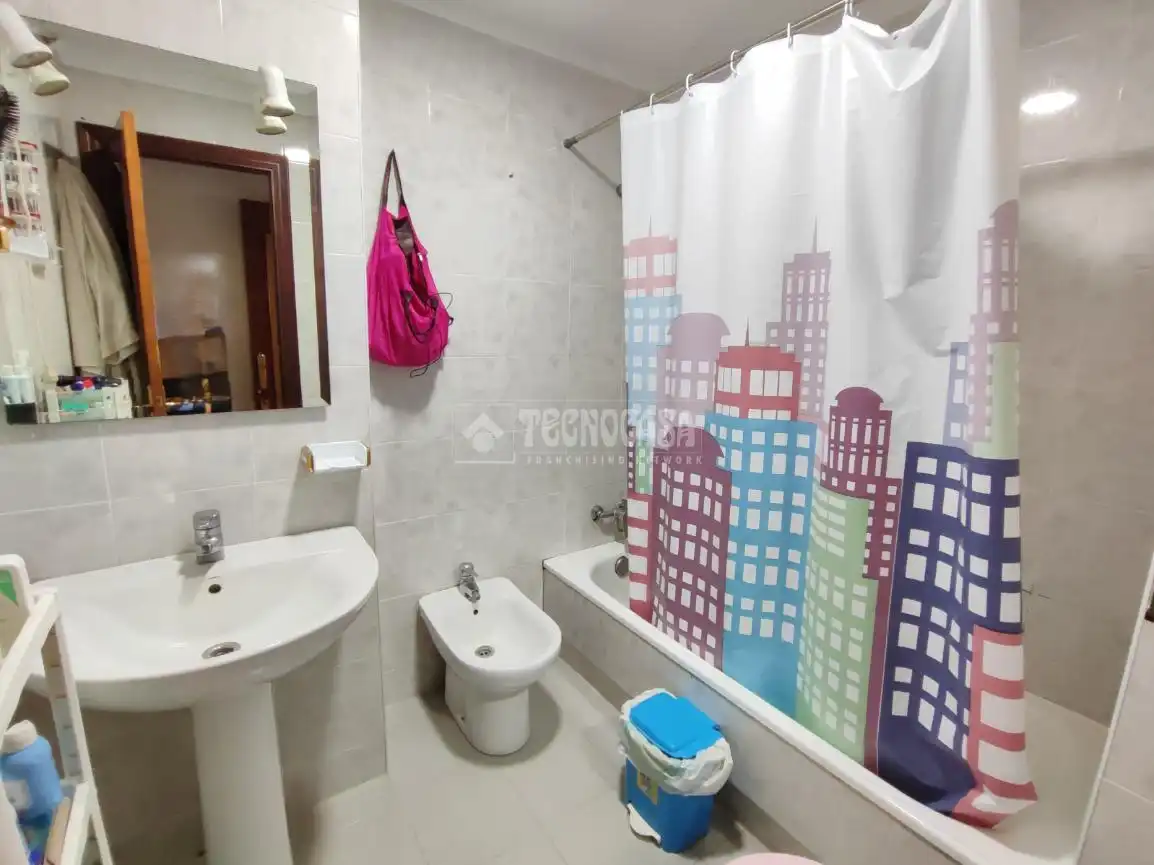 Piso en venta en Cobreros Viejo
