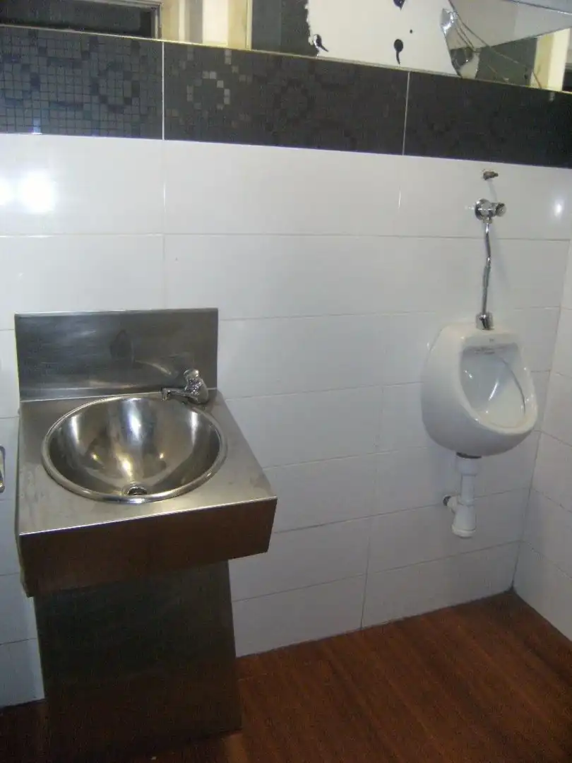Business premises for sale in Carrer de la Muntanya, imagen 6