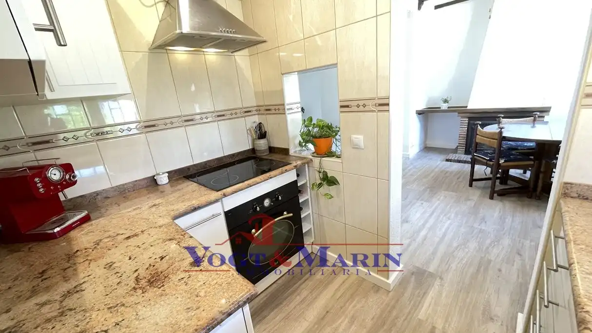 Cuina de Casa o xalet en venda en Roses amb Aire condicionat, Calefacció i Jardí privat