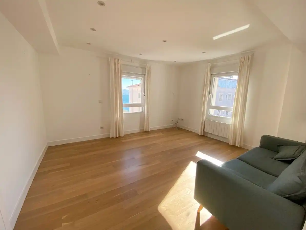 Sala d'estar de Pis en venda en Santander
