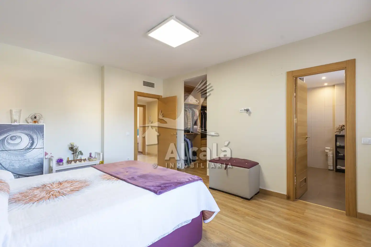 Dormitori de Casa o xalet en venda en Alcalá de Henares amb Aire condicionat, Calefacció i Jardí privat