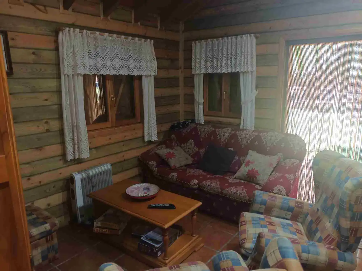 Sala de estar de Casa o chalet en venta en Marugán con Jardín privado, Terraza y Piscina
