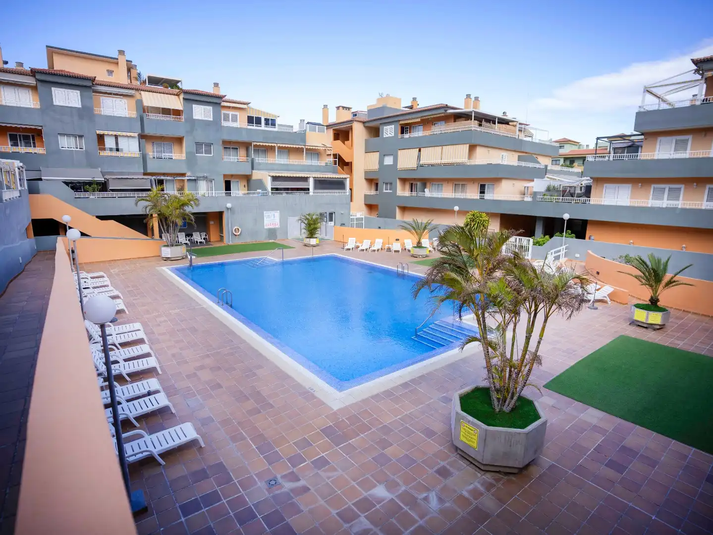 Piscina de Apartament en venda en Güímar amb Parquet, Terrassa i Traster