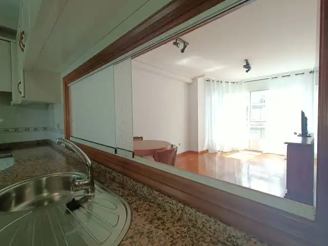 Bedroom of Flat for sale in Vigo   with Heating, Parquet flooring and Oven