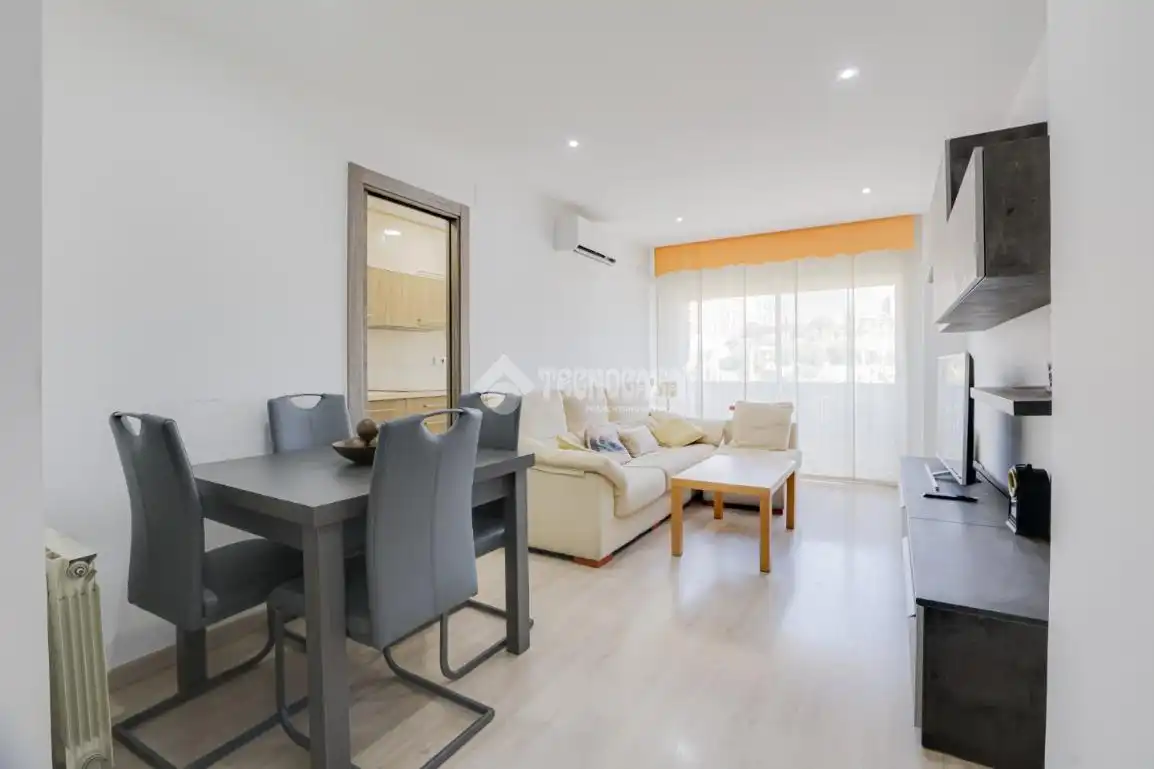 Vista exterior de Piso en venta en Granollers con Aire acondicionado, Calefacción y Parquet