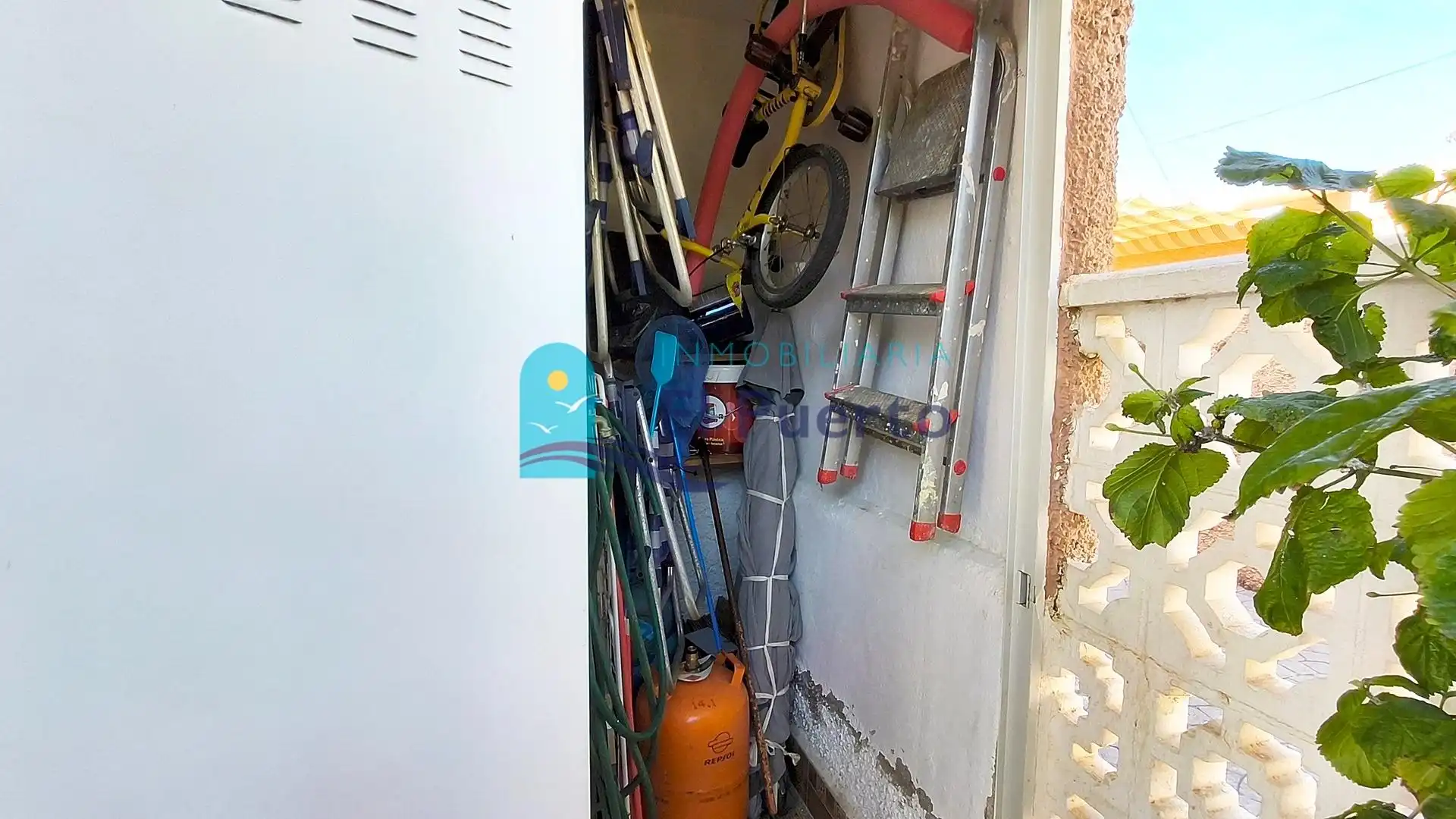 Parkplatz von Erdgeschoss zum Verkauf in Mazarrón mit Abstellraum und Möbliert