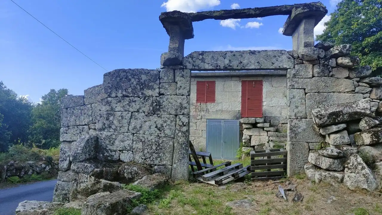 Casa rústica amb jardí en venda a Nogueira de Ramuín, imagen 2
