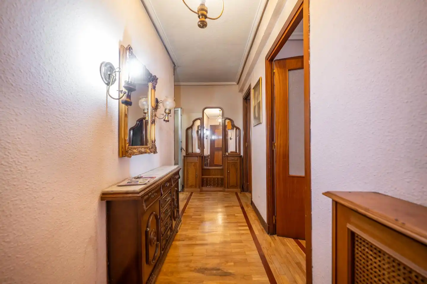 Pis en venda en Ávila amb Calefacció, Parquet i Moblat