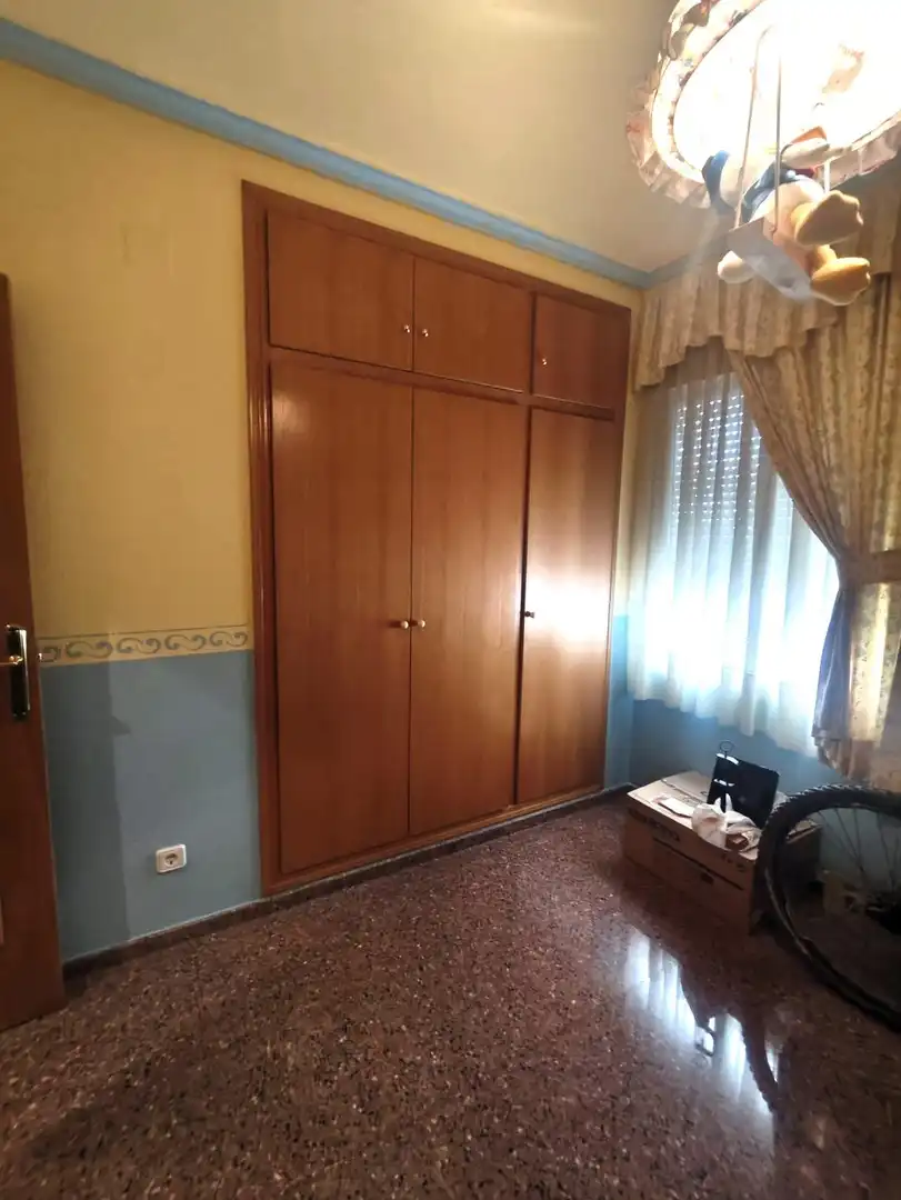 Habitación de Piso en venta en Petrer con Aire acondicionado, Balcón y Alarma