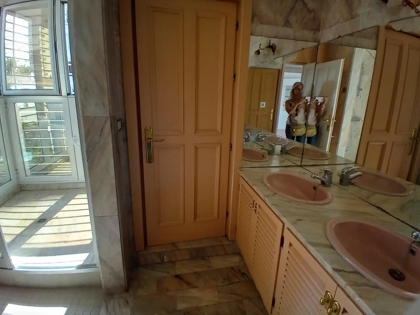 Bathroom of Houses for sale in Fuengirola  with Air Conditioner, Private garden and Terrace