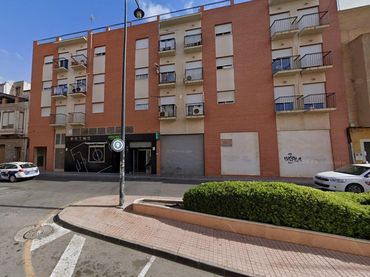 Pis amb balcó en venda a DELICIAS - SANTA LUCIA