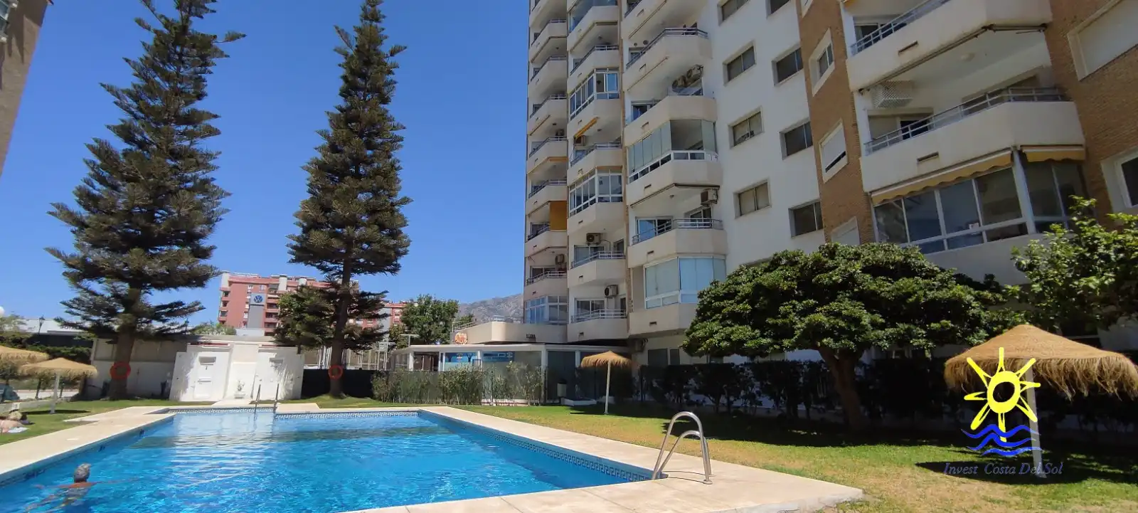 Piscina de Àtic en venda en Fuengirola amb Aire condicionat, Jardí privat i Terrassa