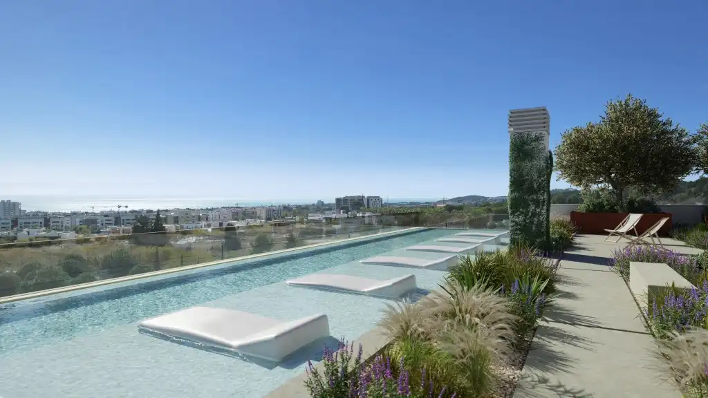 Piscina de Apartament en venda en Sitges amb Aire condicionat, Calefacció i Jardí privat