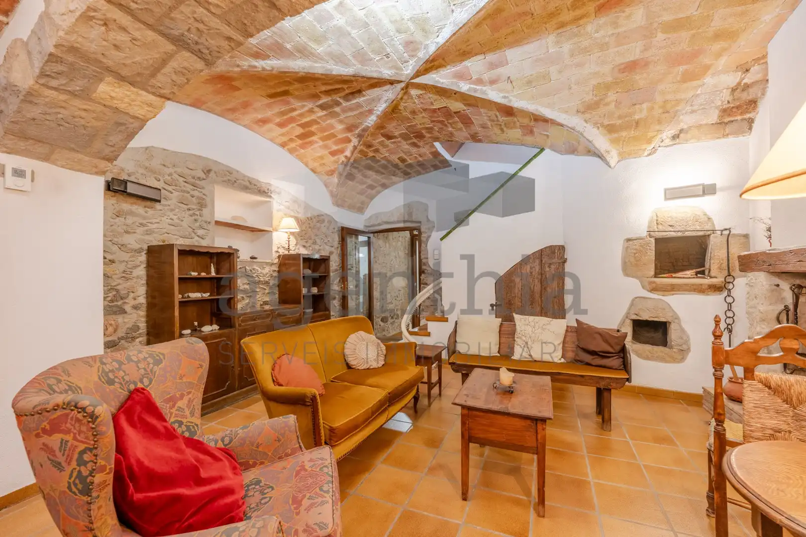 Sala de estar de Finca rústica en venta en Vilablareix con Calefacción, Trastero y Balcón