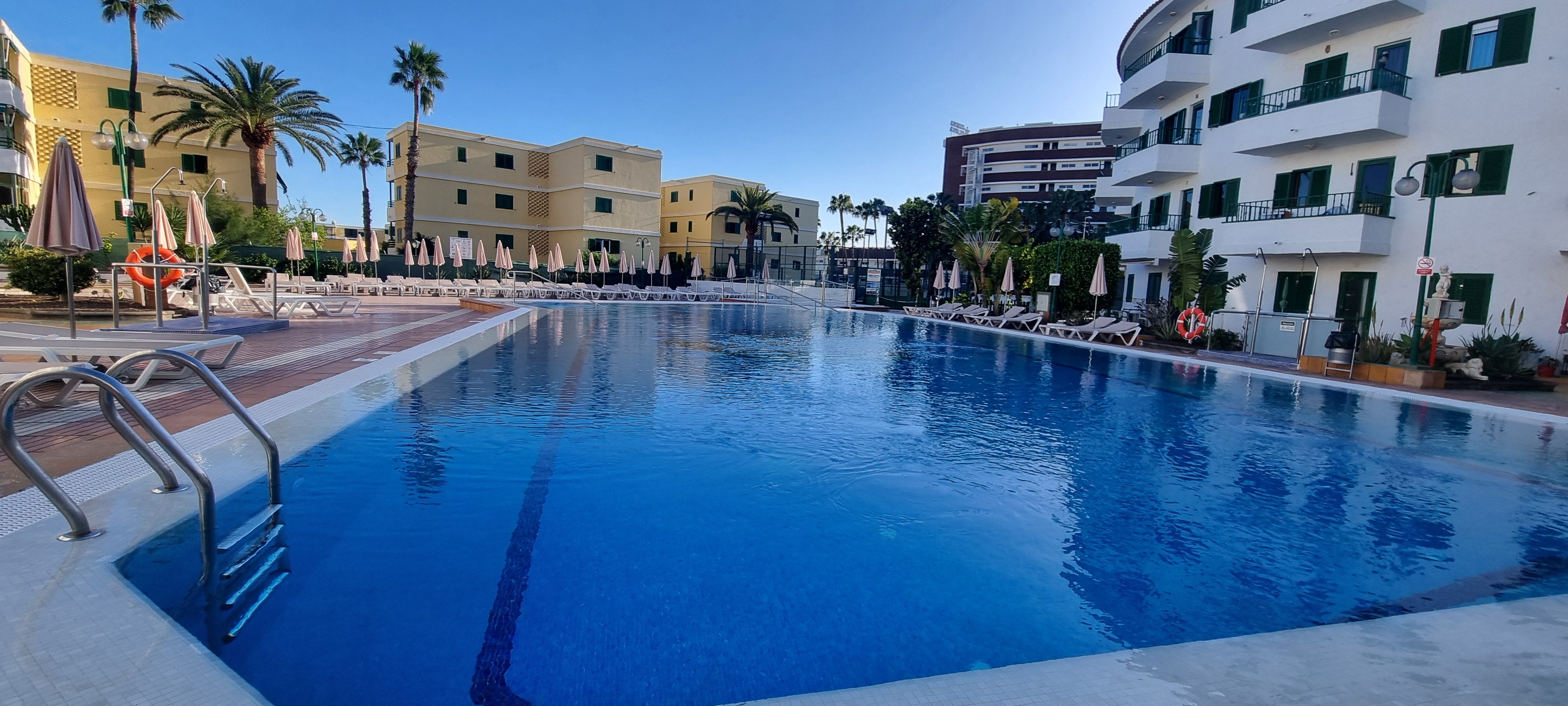 Swimming pool of Flat for sale in San Bartolomé de Tirajana  with Terrace, Swimming Pool and Furnished