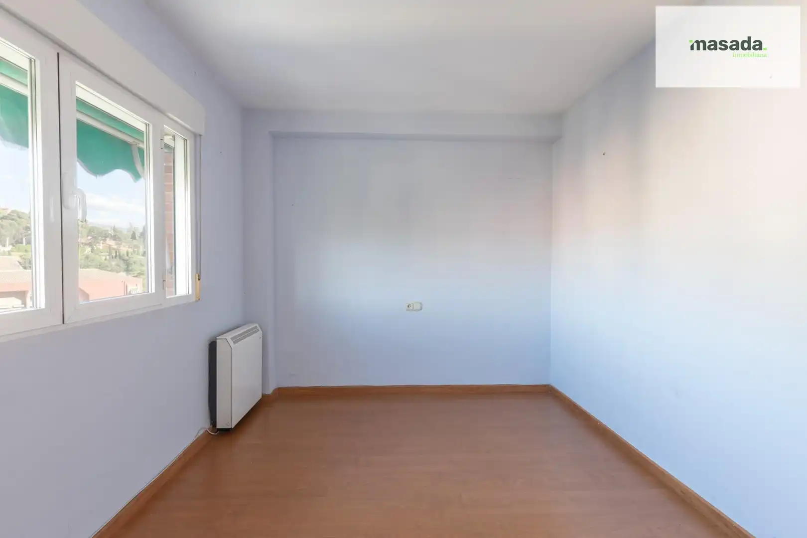 Habitación de Piso en venta en Granada con Aire acondicionado, Calefacción y Balcón