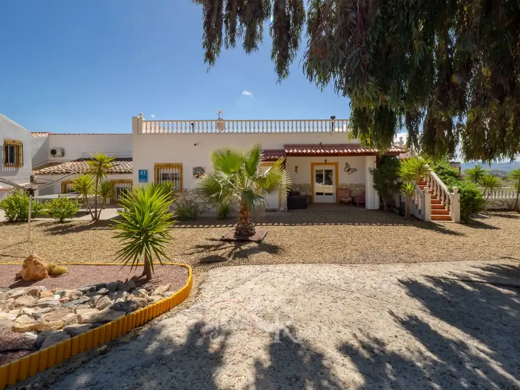 Finca rústica en venta en Albox