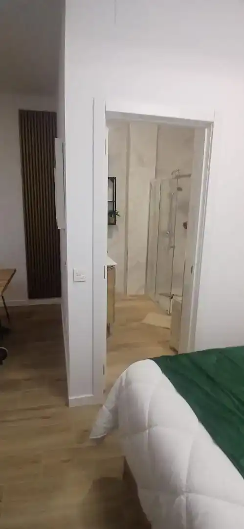 Badezimmer von Wohnungen zur Miete in Carretera de Cádiz