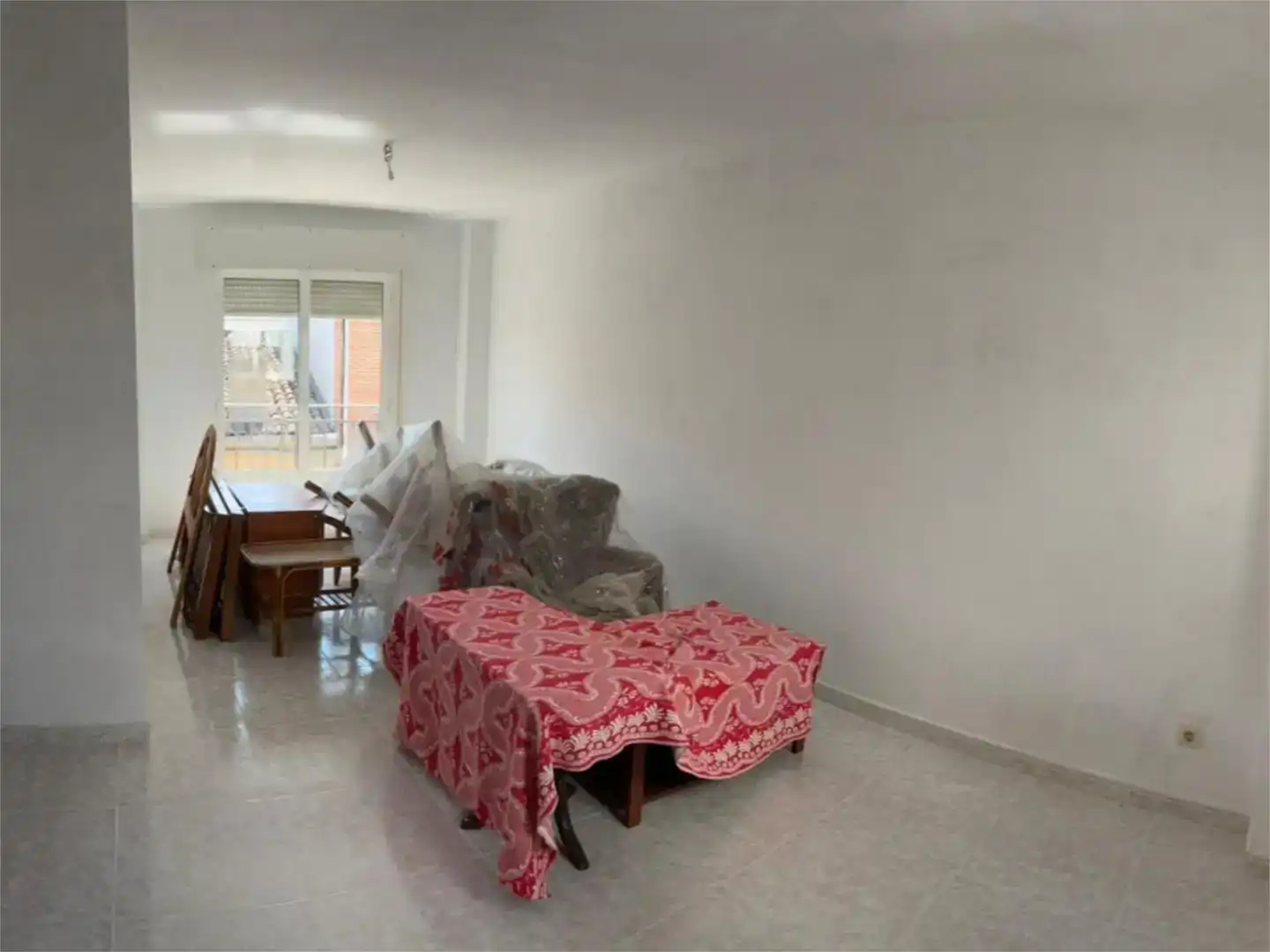 Sala d'estar de Pis en venda en Fuentesaúco amb Balcó