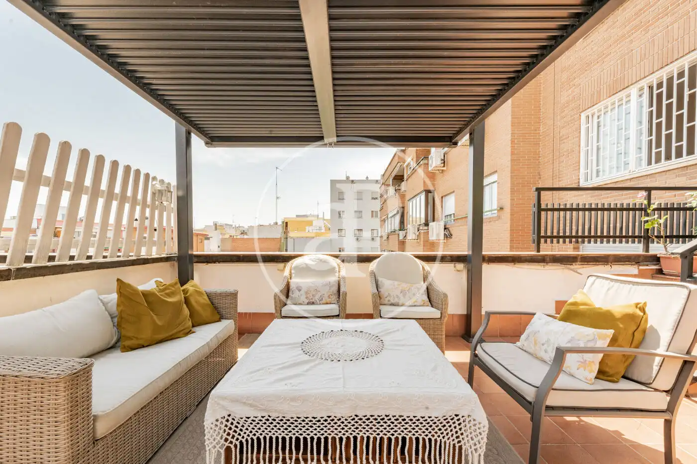 Piso en venta en C. de Pechuán, Ciudad Jardín