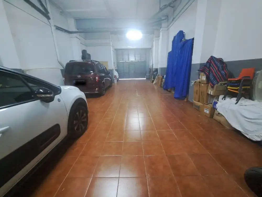 Business premises to rent in Mercat