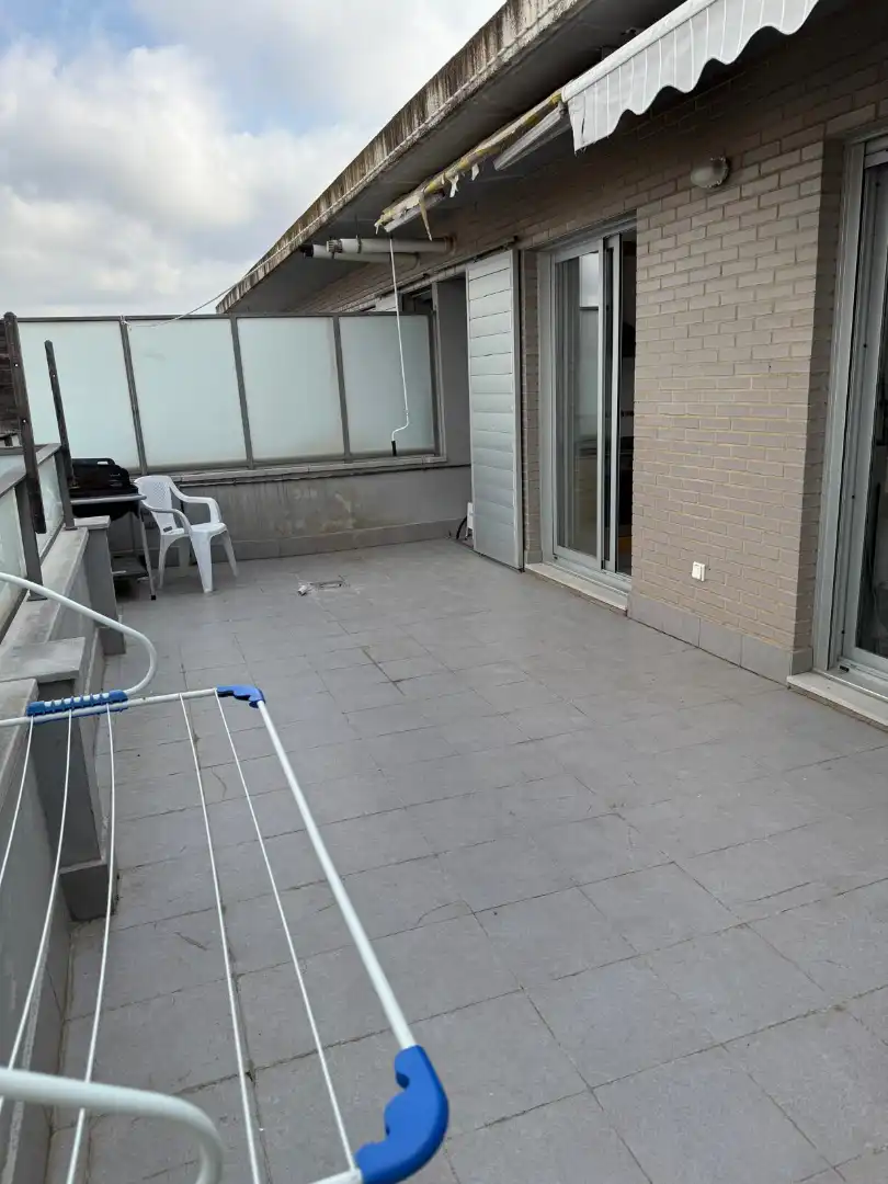Terrasse von Dachboden zur Miete in Cuarte de Huerva mit Klimaanlage, Heizung und Parkett