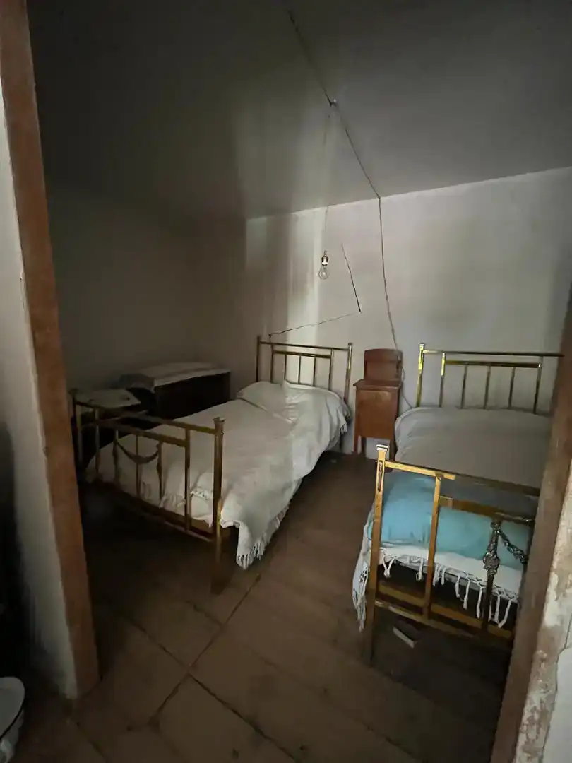 Dormitori de Pis en venda en Cedillo de la Torre amb Jardí privat, Moblat i Balcó