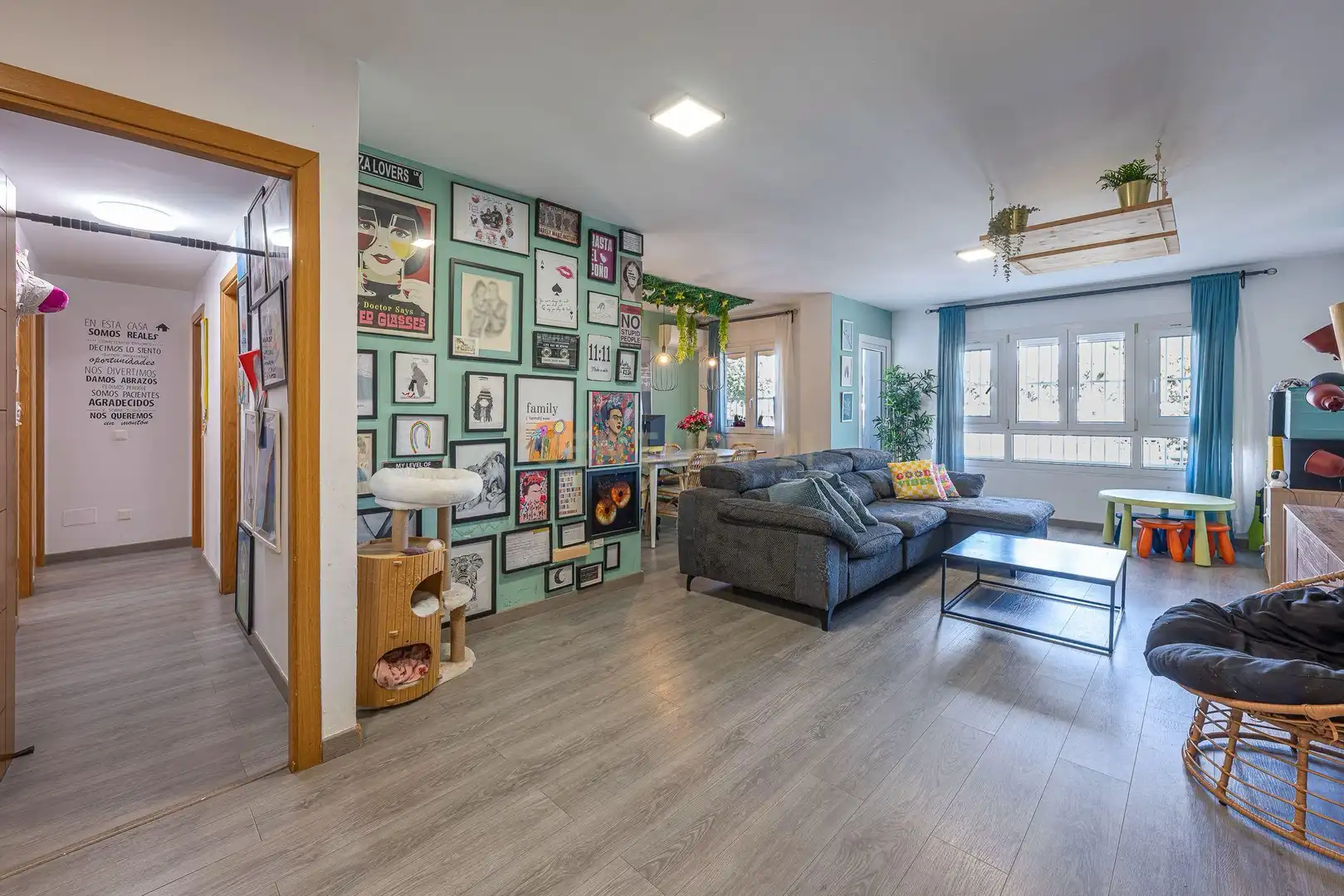 Sala d'estar de Apartament en venda en Marbella amb Aire condicionat, Traster i Balcó