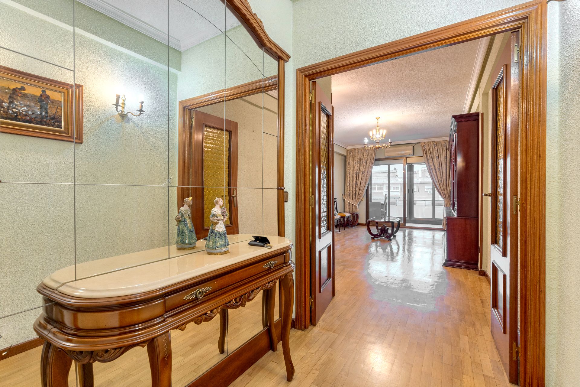 Flat for sale in  Madrid Capital  with Air Conditioner, Heating and Parquet flooring