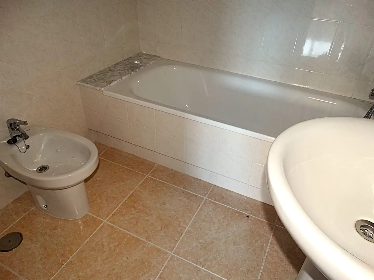 Bathroom of Houses for sale in O Valadouro    with Terrace
