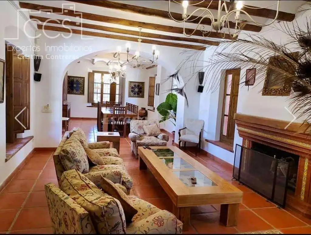 Sala de estar de Finca rústica en venta en Alcalá de Guadaira con Piscina y Amueblado