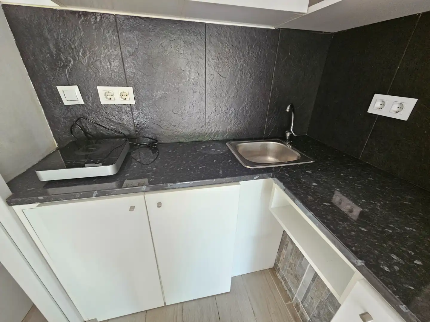 Cocina de Local en venta en Torrejón de Ardoz con Aire acondicionado, Calefacción y Amueblado