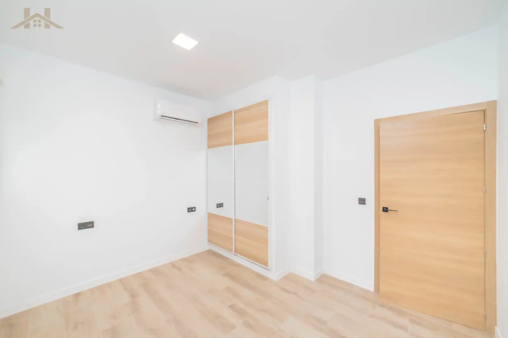Habitación de Piso en venta en Móstoles con Aire acondicionado y Calefacción