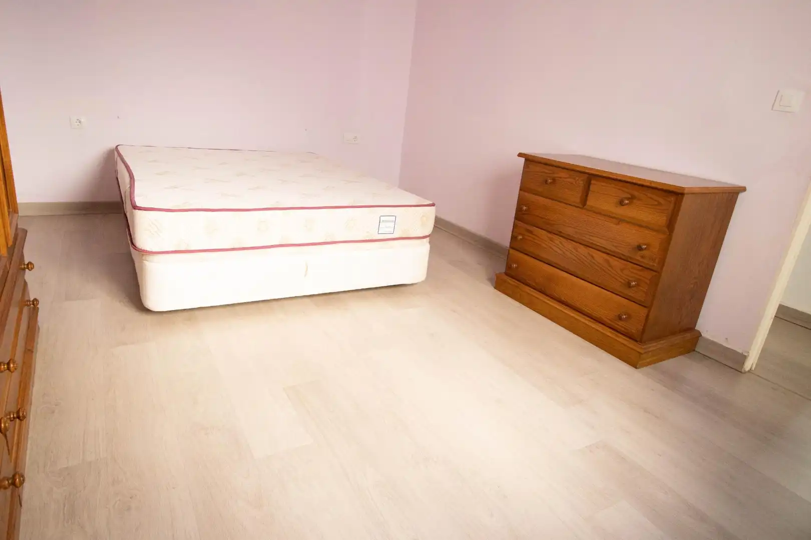 Habitación de Piso en venta en Badajoz con Calefacción, Terraza y Trastero
