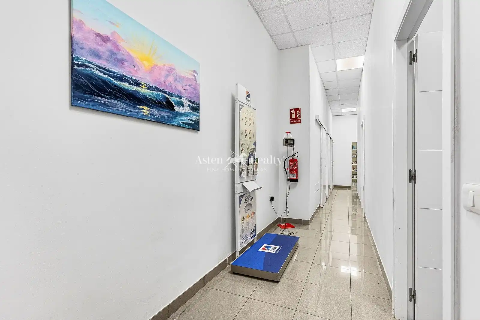 Commercial properties for sale in Arona  with Air Conditioner, Furnished and Internet