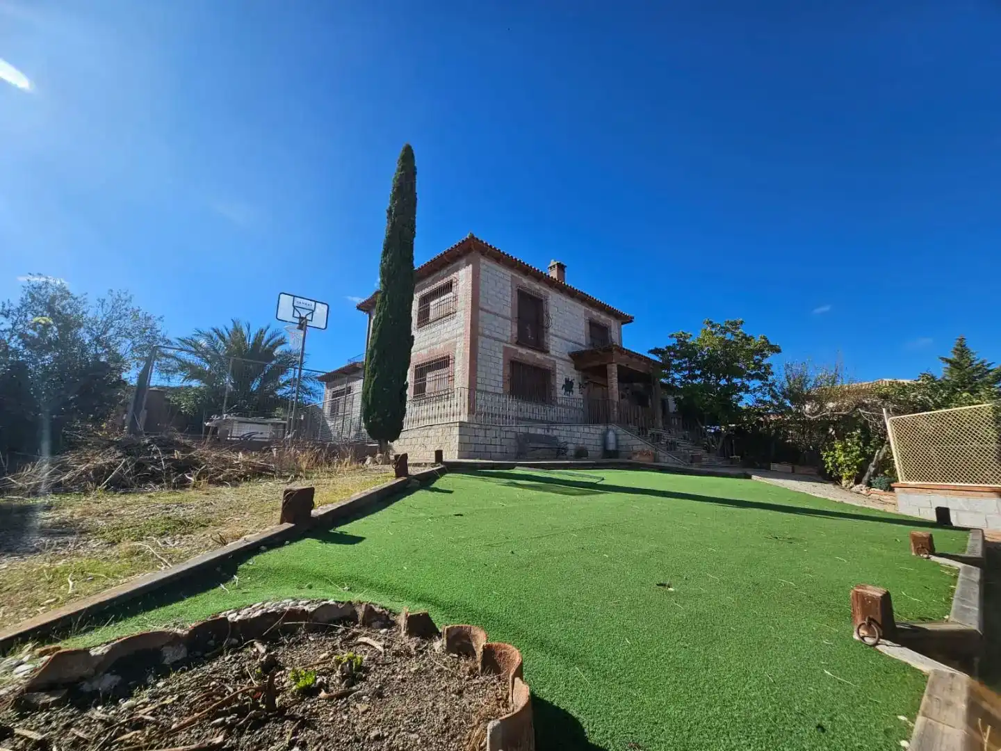 Vista exterior de Casa o xalet en venda en Navahermosa amb Aire condicionat, Piscina i Balcó
