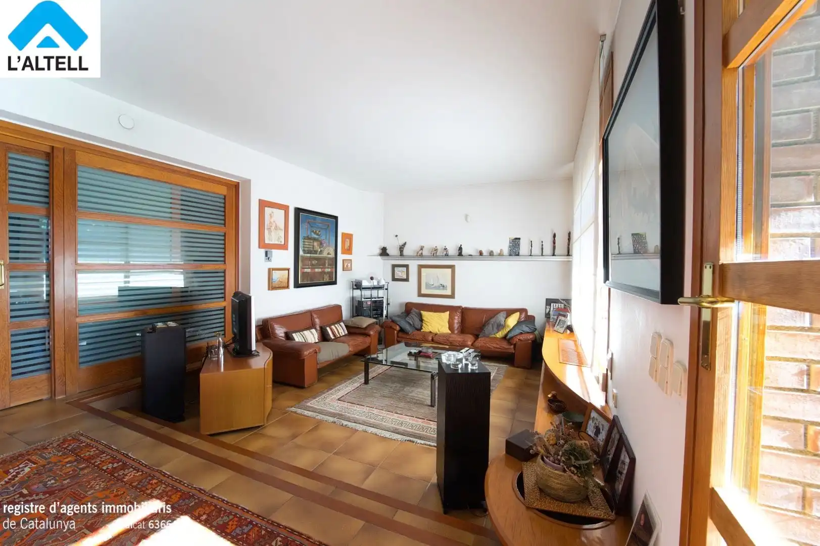 Sala d'estar de Casa o xalet en venda en L'Ametlla del Vallès amb Aire condicionat, Calefacció i Jardí privat
