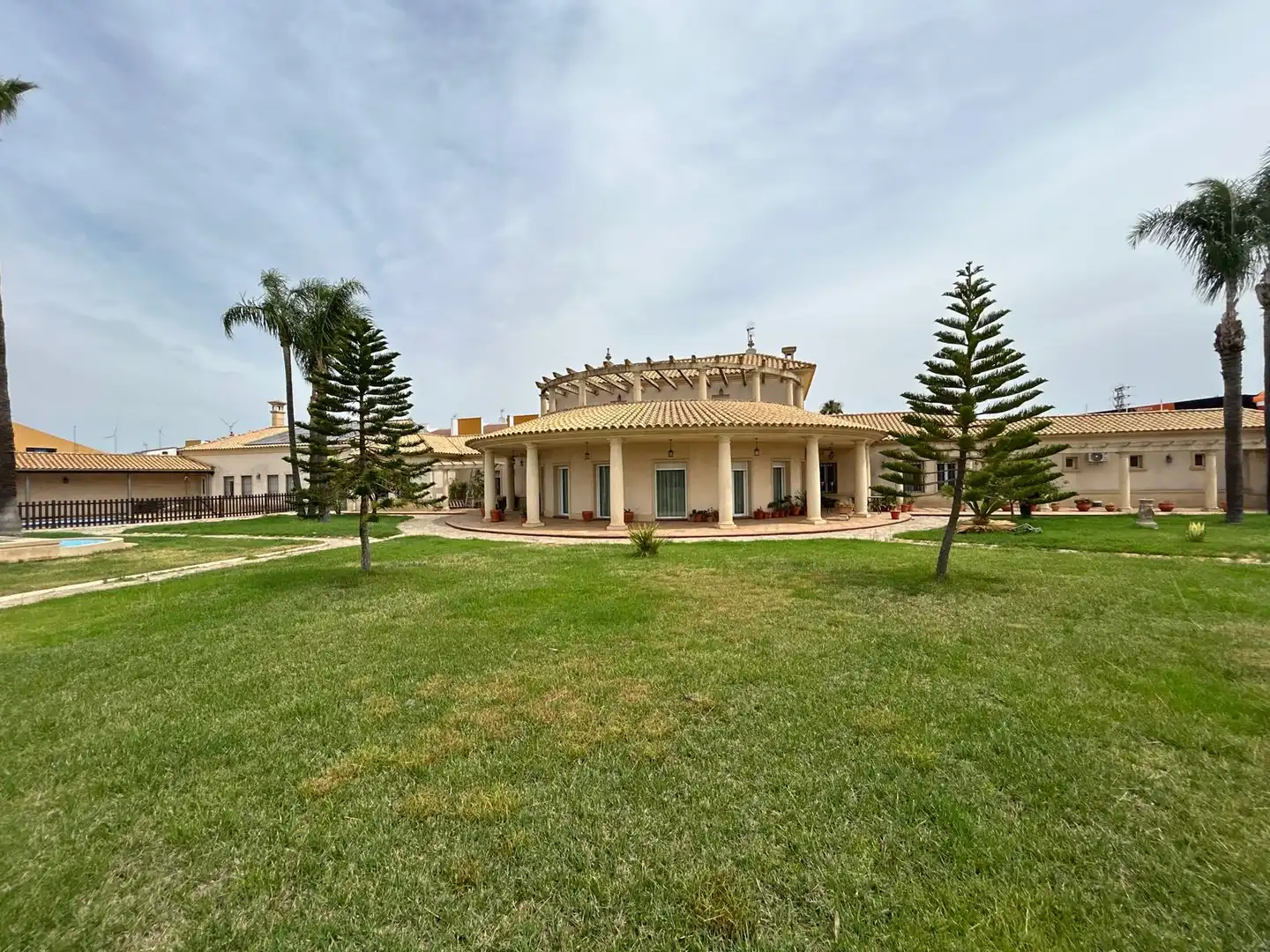 Vista exterior de Casa o xalet en venda en Villanueva de los Castillejos amb Aire condicionat, Calefacció i Jardí privat