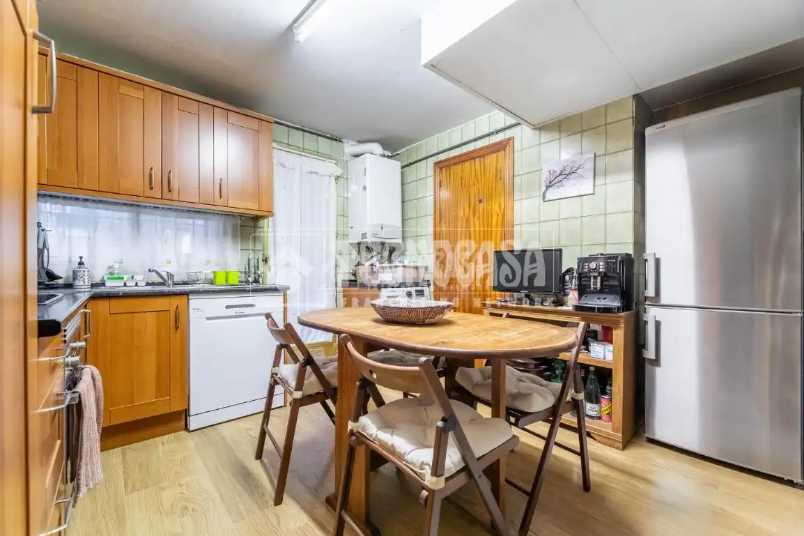 Cocina de Piso en venta en Las Rozas de Madrid con Terraza y Trastero