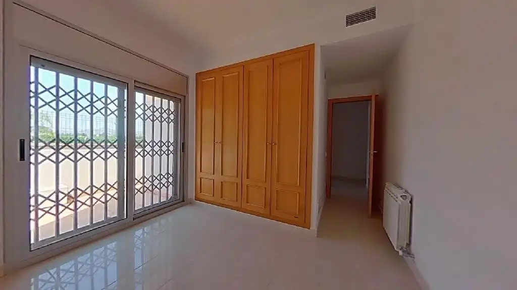 Bajo con ascensor en venta en Calle PRAT DE LA RIBA DEL, imagen 3