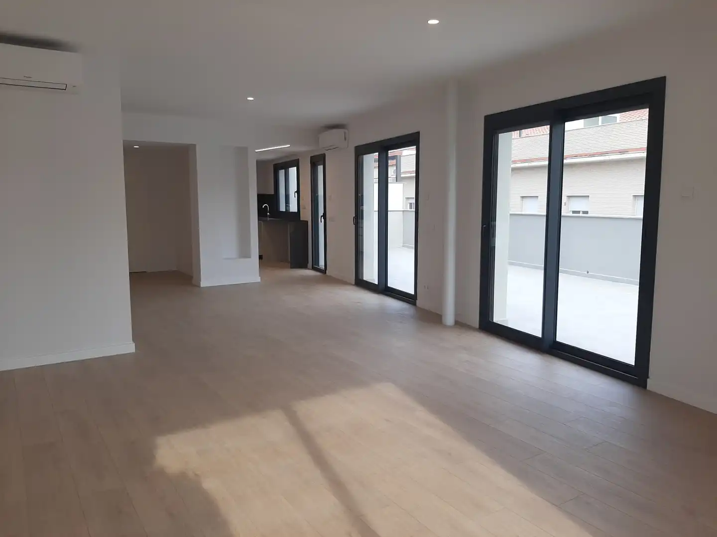 Living room of Flat for rent in Mataró  with Air Conditioner, Heating and Terrace