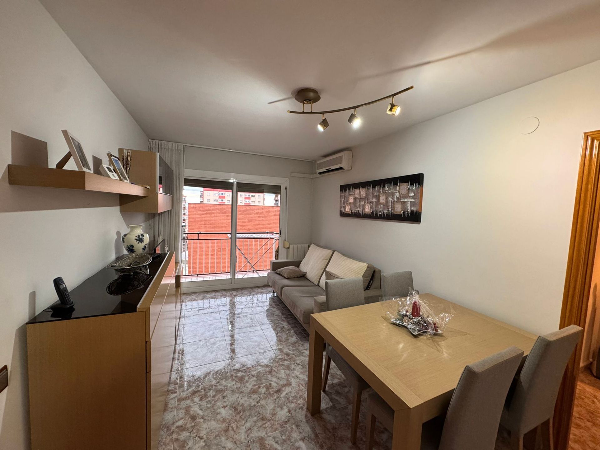 Sala d'estar de Pis en venda en Badalona amb Aire condicionat, Calefacció i Balcó