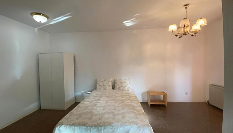 Photo 1 of Flat to share in N/a, Pradolongo, Madrid